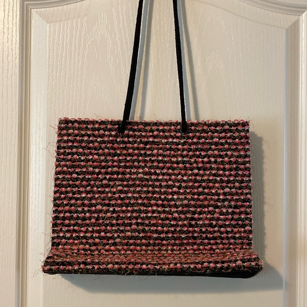 Multicolor textured purse